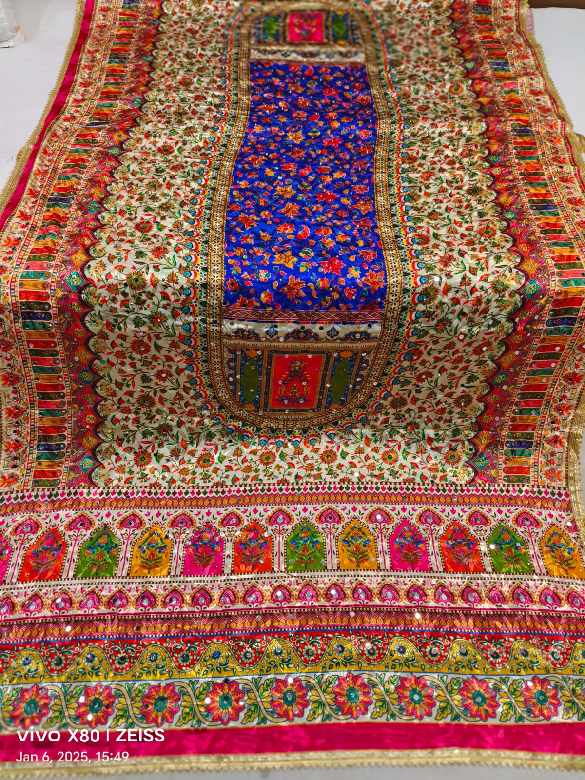 Sheesh Mahal Mirror-Embellished Jacquard Dupatta