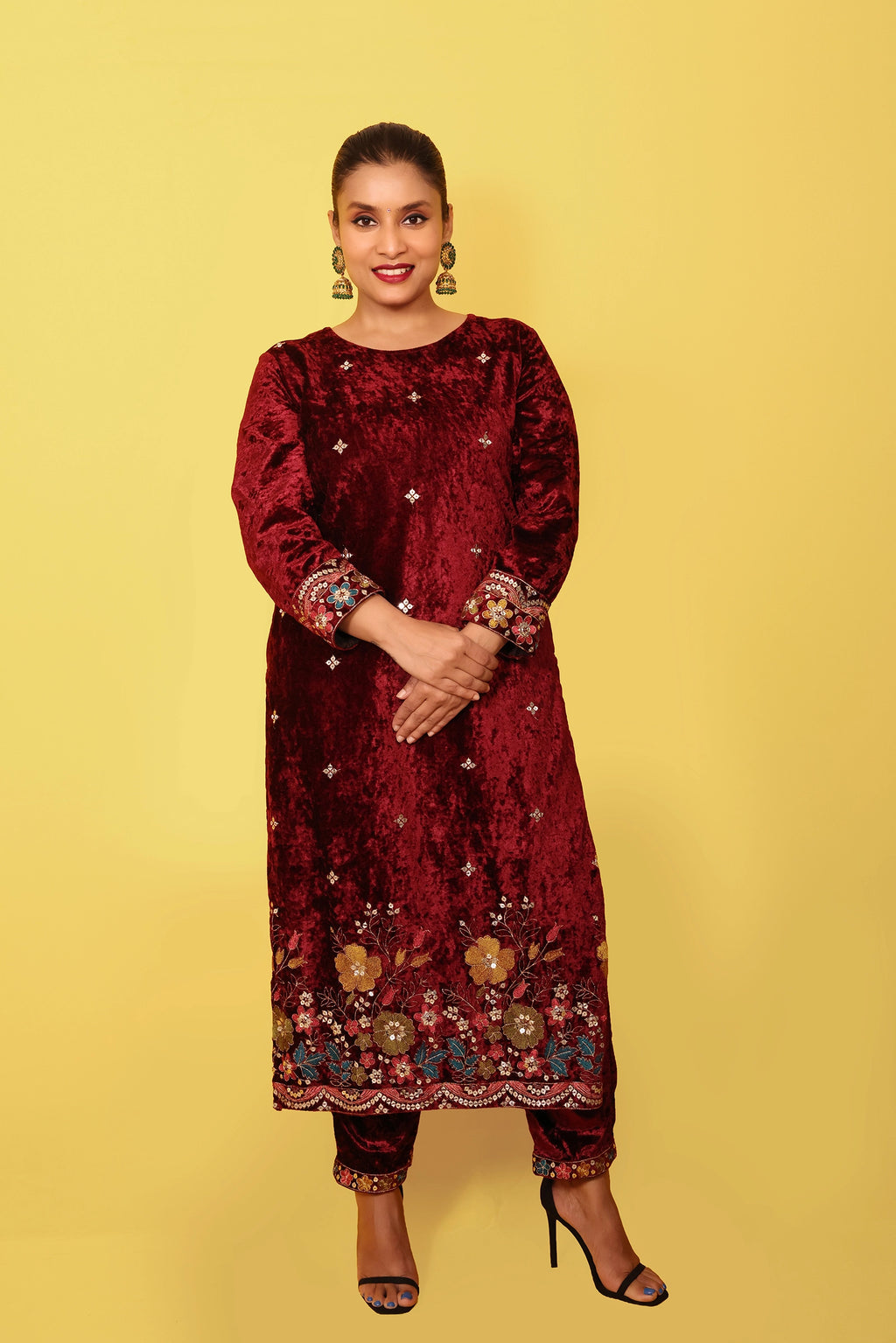 Dil Pasand – 3 Piece Salwar Suit (Maroon)