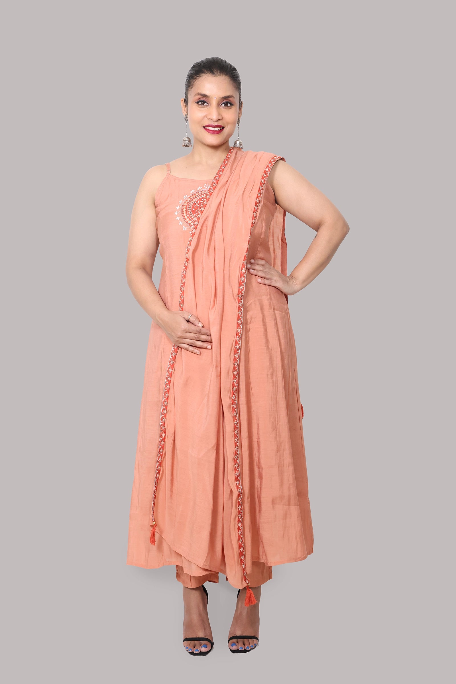 Mia – 3-Piece Salwar Suit (Peach)
