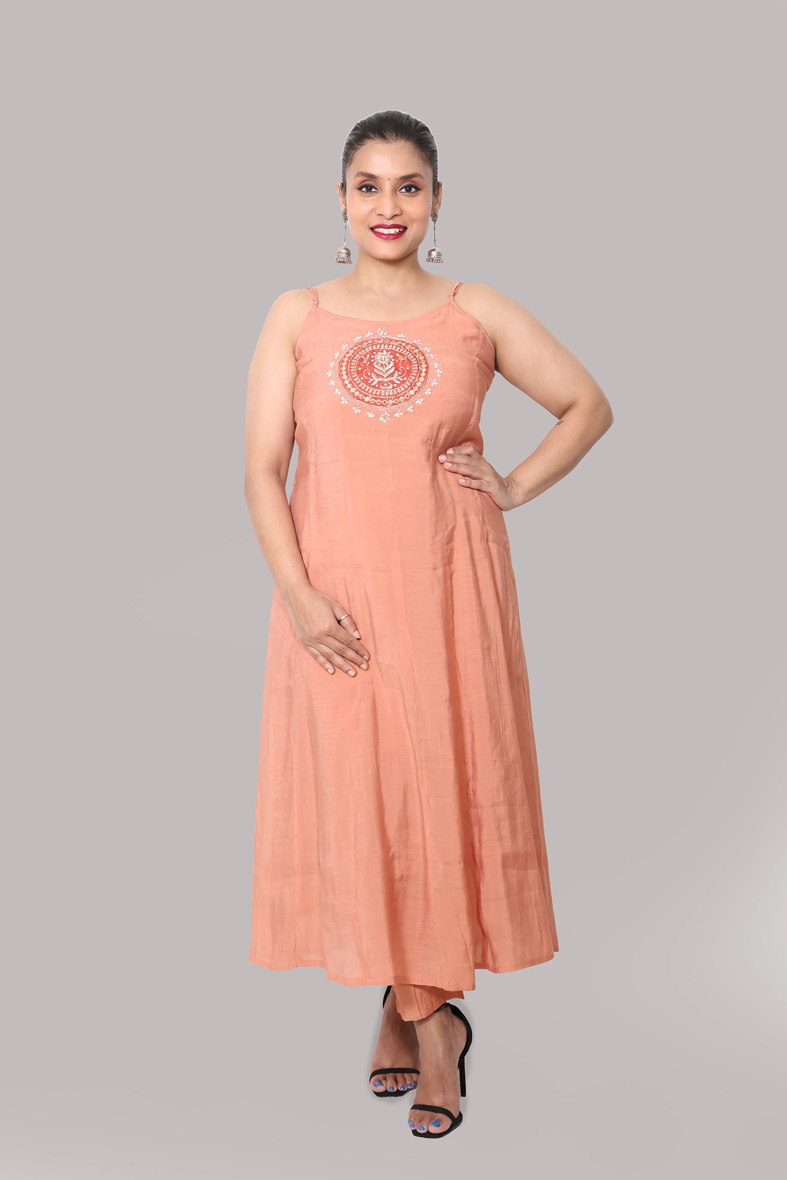 Mia – 3-Piece Salwar Suit (Peach)