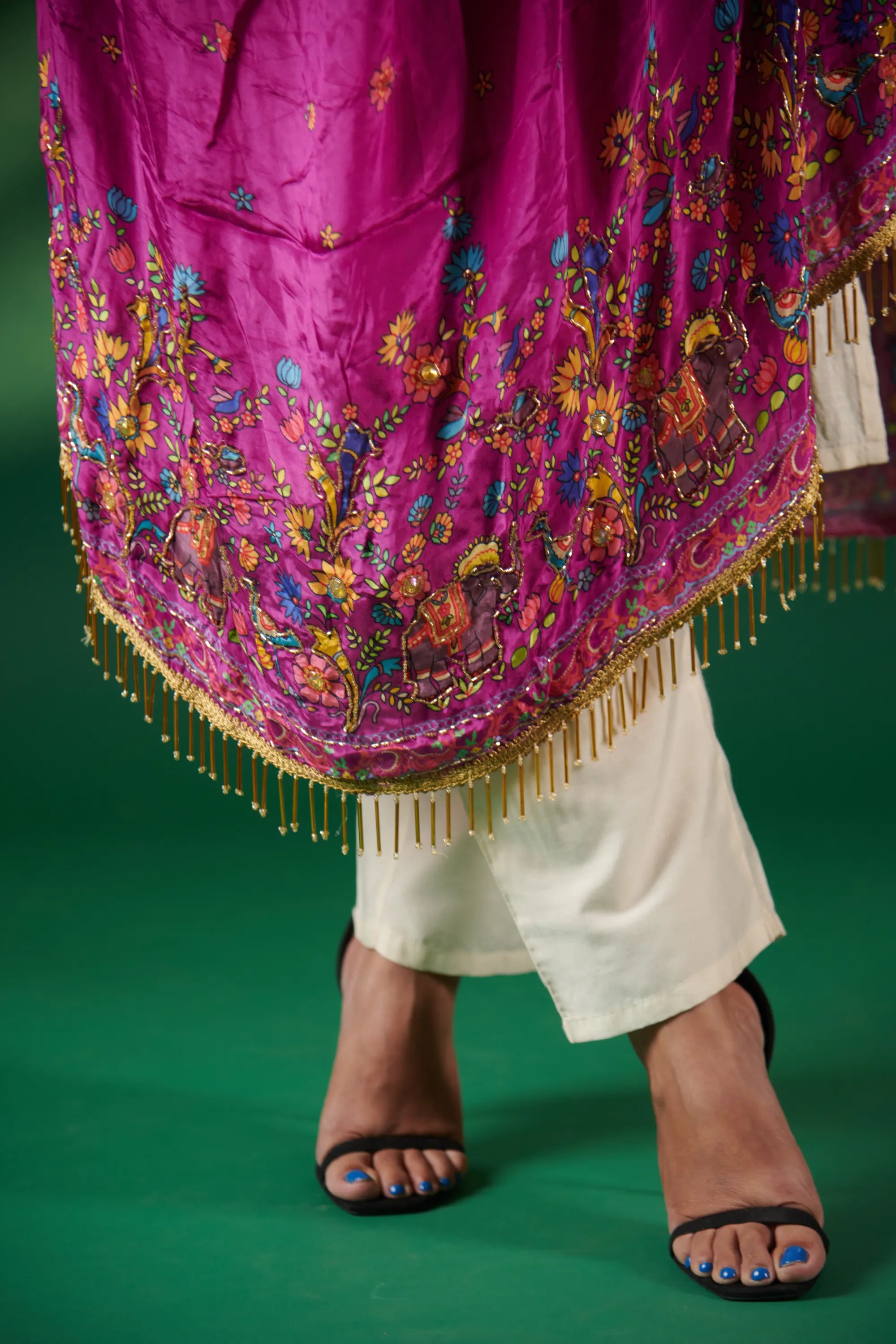 Vilasini Pure Crepe Handwork Dupatta