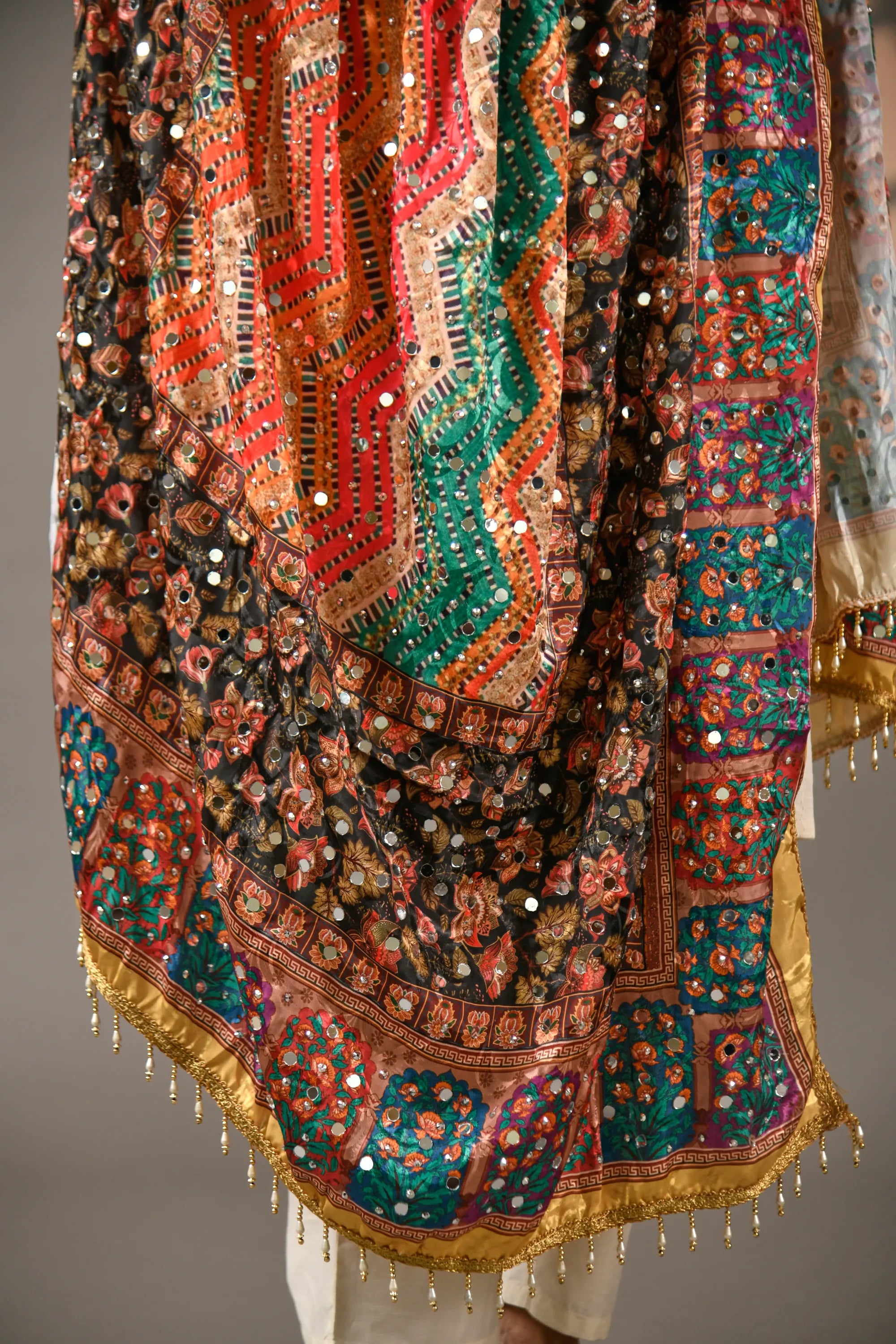 Baagh Bahaar Mirror-Embellished Jacquard Dupatta