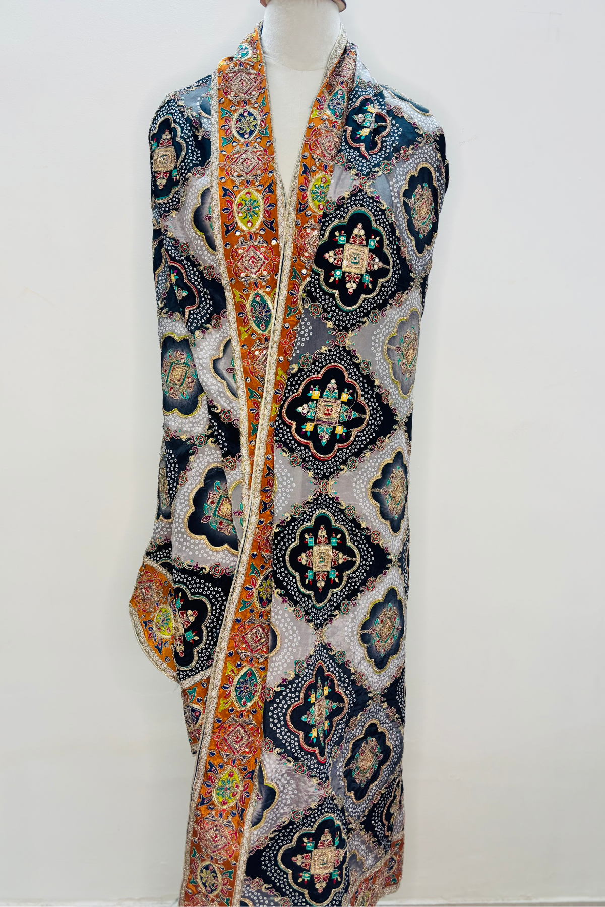 Zaheen - Black & Silver Crepe Dupatta