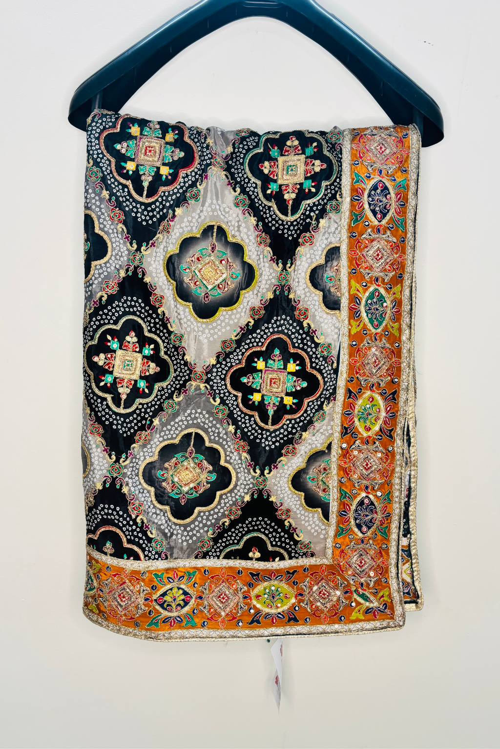 Zaheen - Black & Silver Crepe Dupatta